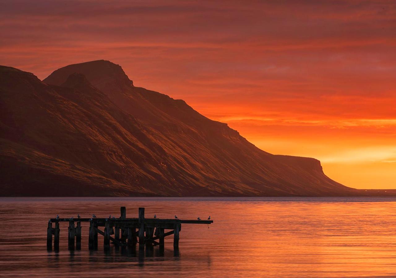 Hotel Djupavik Luaran gambar